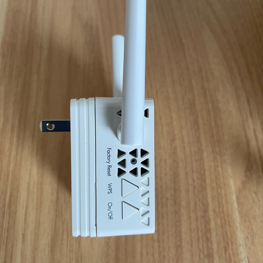 NETGEAR wifi extender - Picture 5 of 5